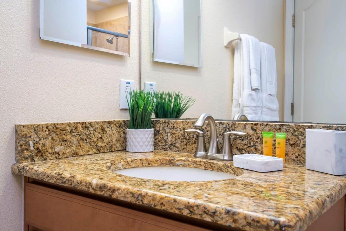 Five Bedrooms Townhome With Pool 4849 كيسيمي المظهر الخارجي الصورة